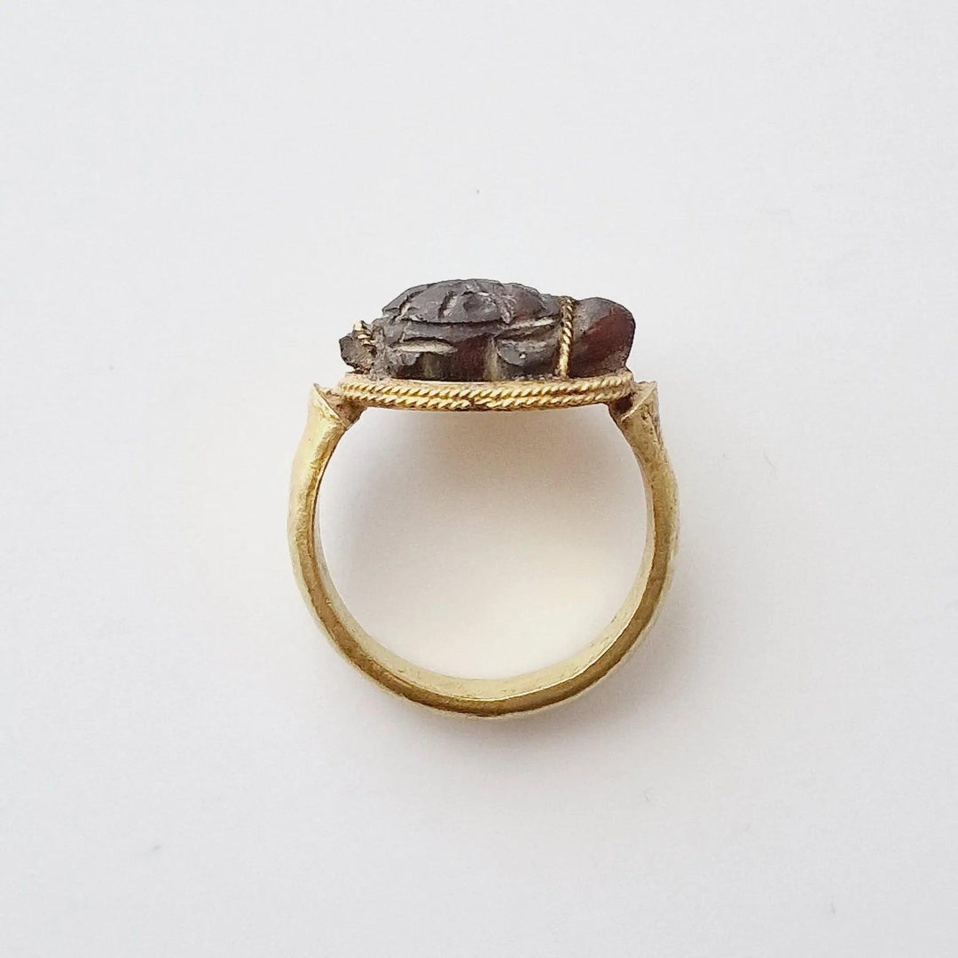 Greco-Roman Gold Ring with Tortoise Intaglio - 1st Millennium CE | Iranian Royal Family