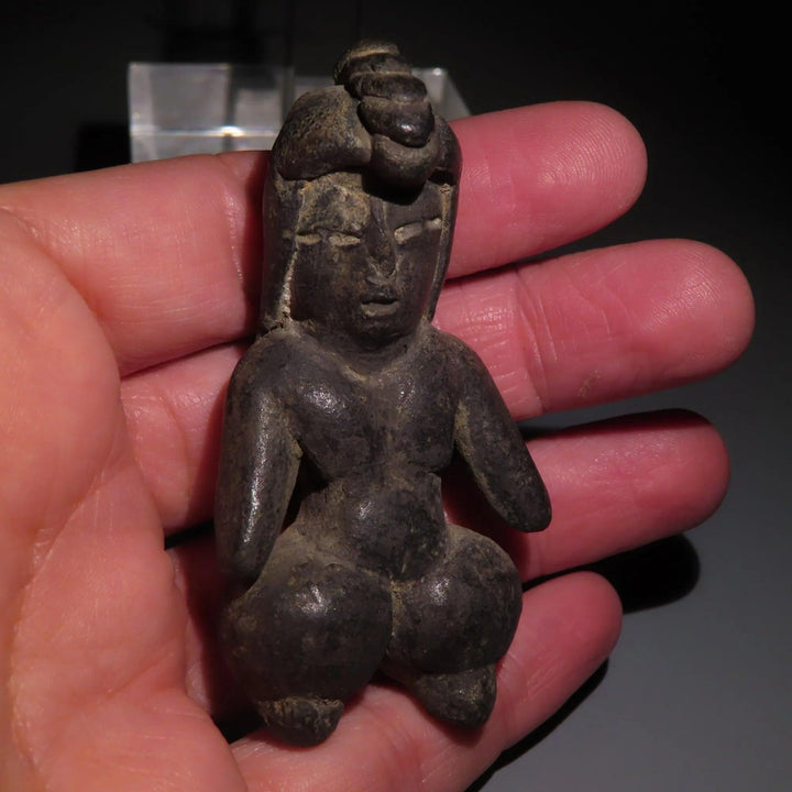 Tlatilco Black Terracotta Female Figure with Big Legs - Pre-Columbian | Over 1500 Years Old