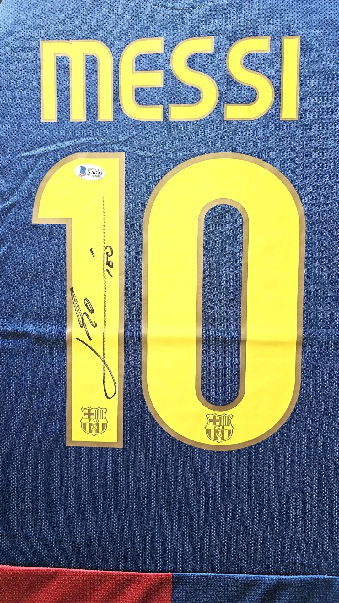 Lionel Messi 10 FC Barcelona 2008-2009 Finals - Signed Soccer Jersey | Beckett Witnessed