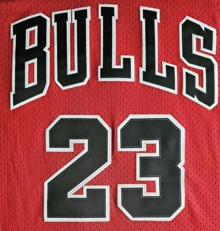 Michael Jordan 23 Chicago Bulls Home - Signed Basketball Jersey | PSA/DNA