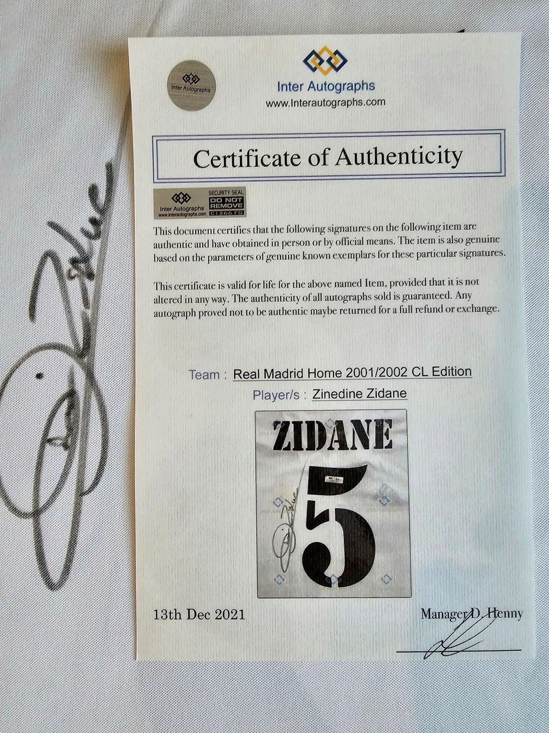 Zinedine Zidane 5 Real Madrid 2001-2002 Home - Signed Soccer Shirt | Champions League