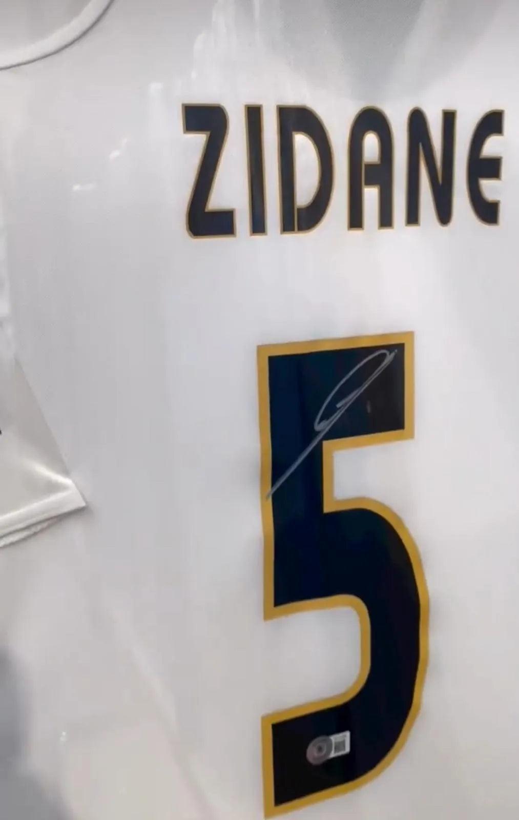 Zinedine Zidane 5 Real Madrid 2004-2005 - Signed Football Shirt | Firma Stella